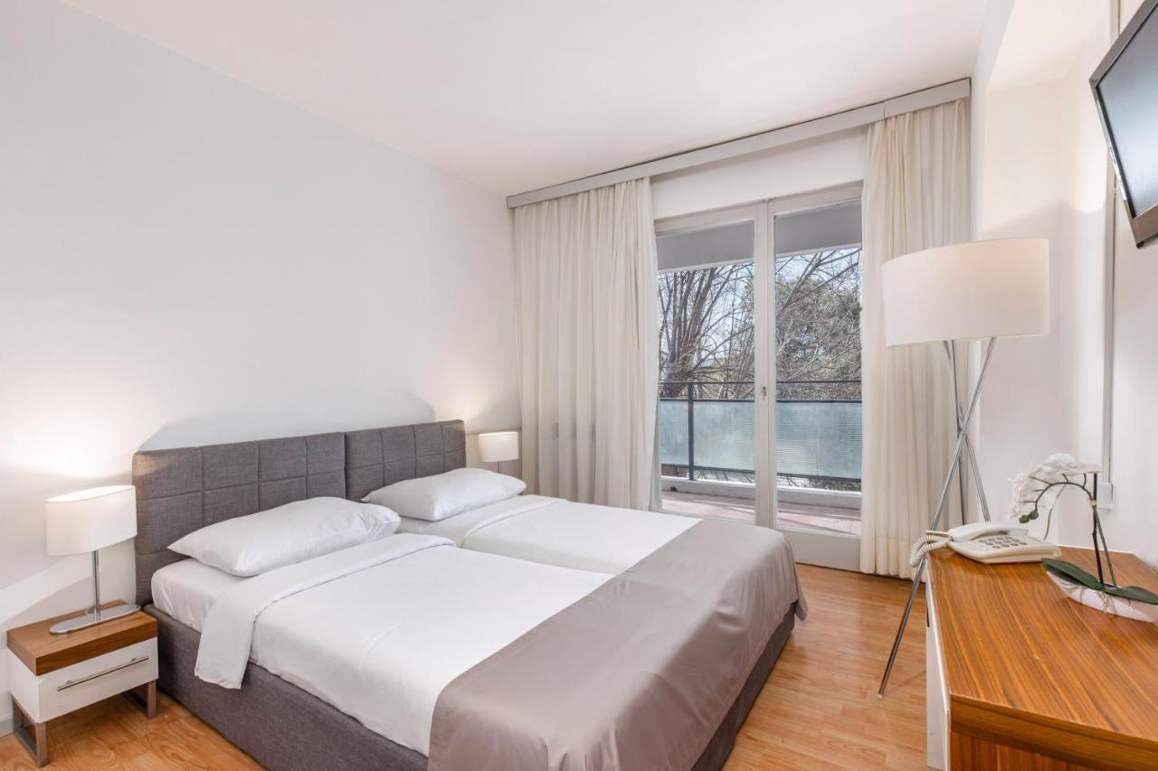 Hotel Zagreb Цриквеница Экстерьер фото