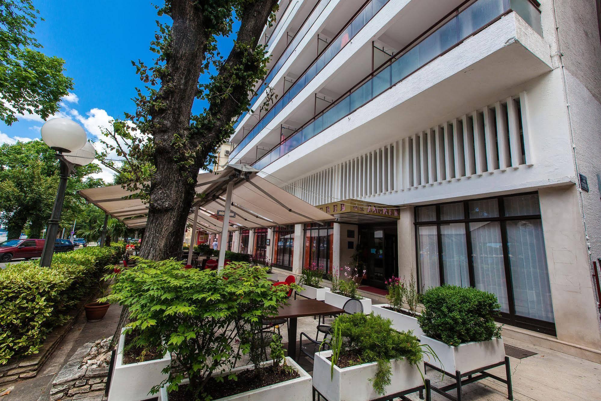 Hotel Zagreb Цриквеница Экстерьер фото