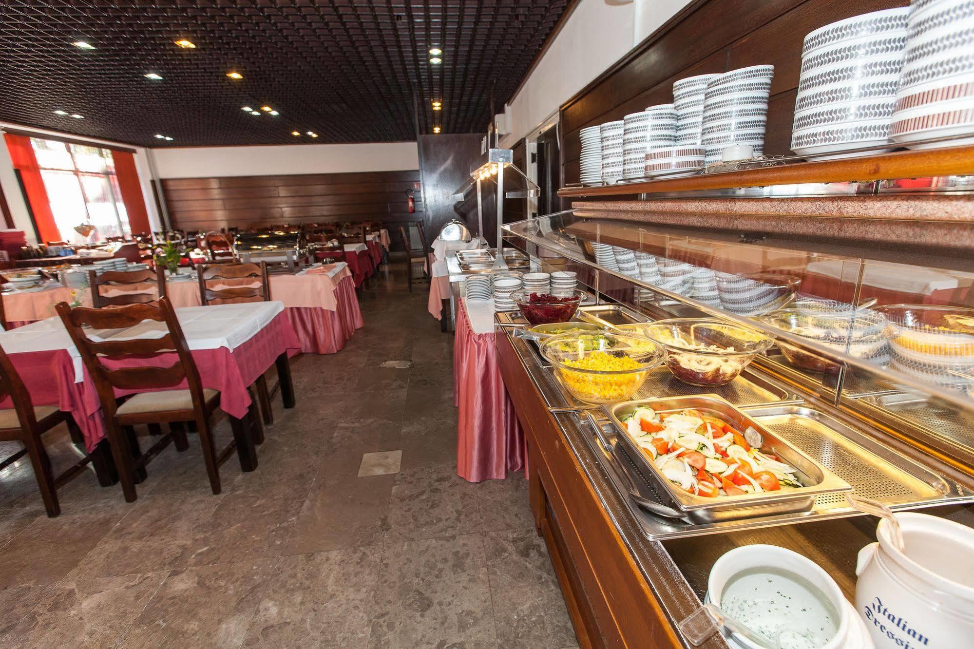 Hotel Zagreb Цриквеница Экстерьер фото